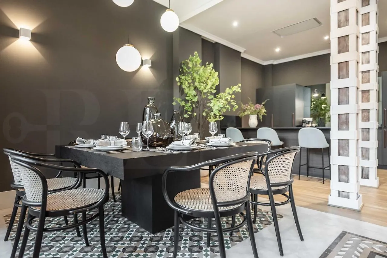 Superior Apartment In The Historic City Center By Rems Malaga