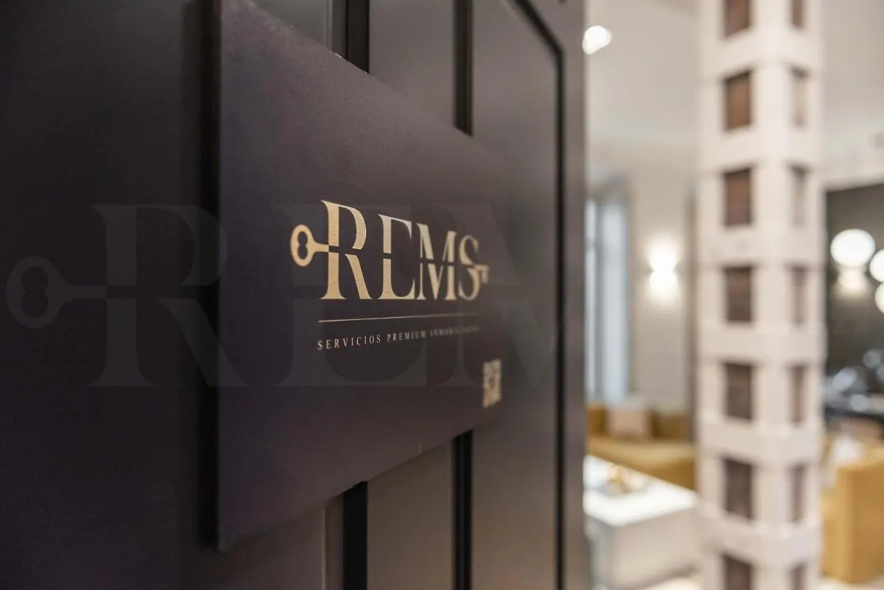 Superior Apartment In The Historic City Center By Rems Malaga